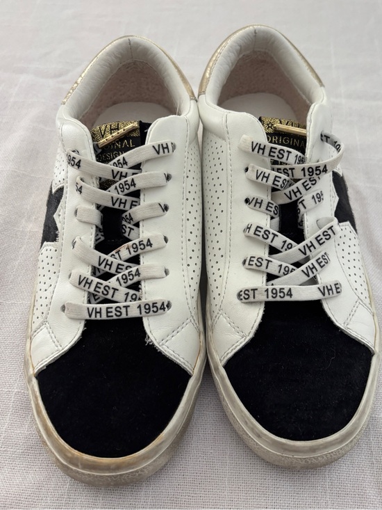 Vintage Havana Shoes - Vintage Havana Black White & Gold Leather Sneakers ~ Women’s Size 6